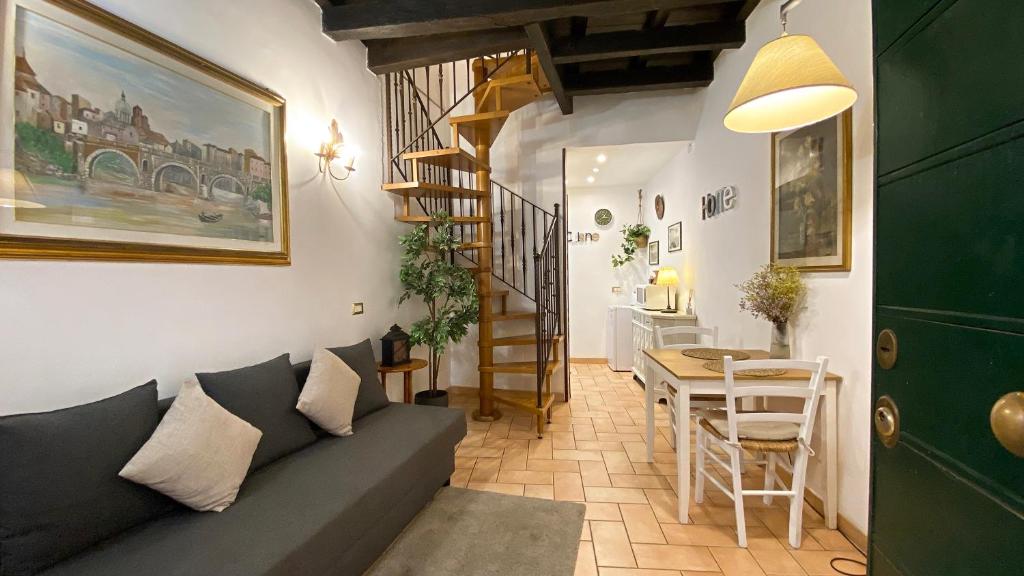 A seating area at Karma House Deluxe Navona