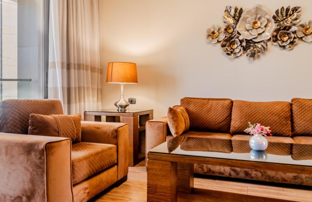 Posezení v ubytování Britannia Suites