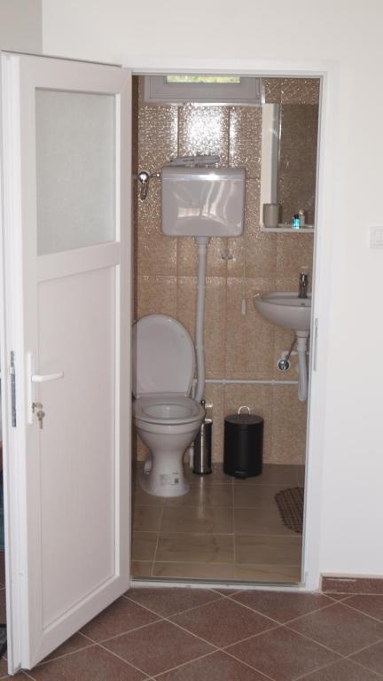 Koupelna v ubytování Apartmani Borovi