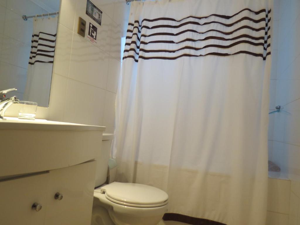 Baðherbergi á Hostal La Cumbre