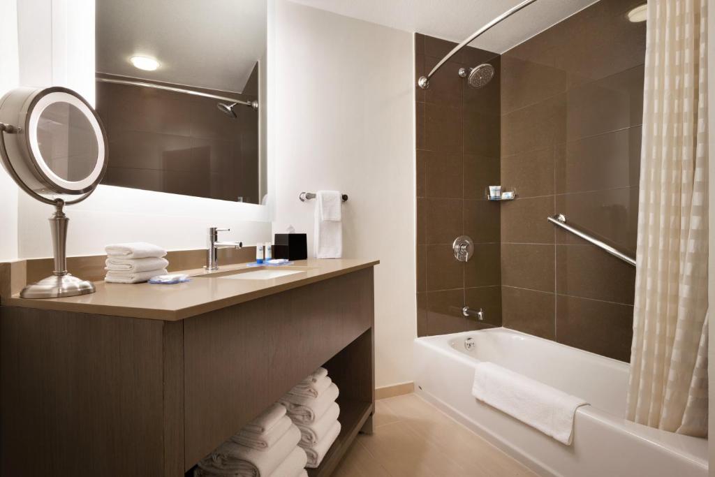 Hyatt House Emeryville - Salle De Roi