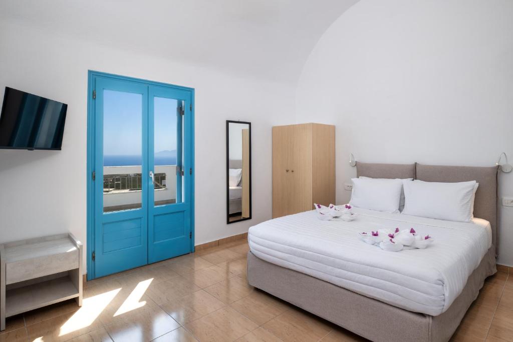 Hillside Elegance - 18