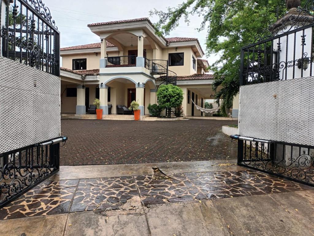 Apartamento con piscina