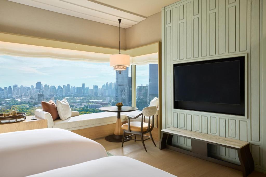 Dusit Thani Bangkok - 17