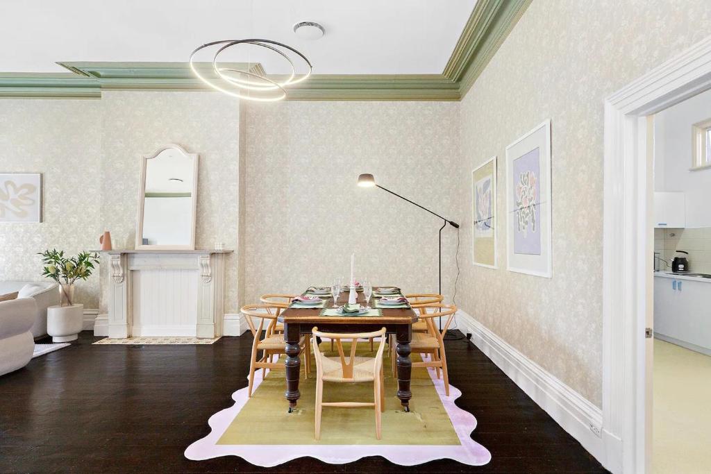 Posezení v ubytování Fitzroy Private Rooms - 132 Nicholson Homestay