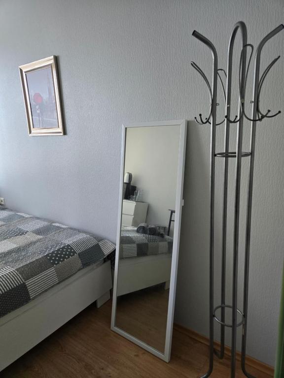Postel nebo postele na pokoji v ubytování Transhostel ORHIDEJA