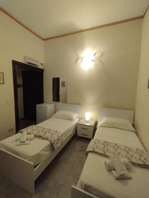VILLINO CHELIDONIA SUBIACO - İki Yataklı Oda - Özel Banyolu