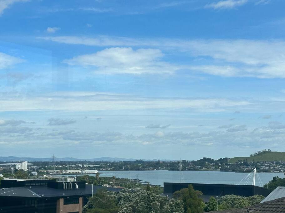 Seaviews central with Airport Proximity\ - Resim 20