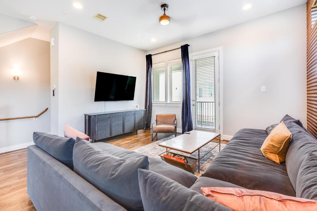 Attractive Midtown House 3BR 3,5BA home, Houston (updated prices 2025)