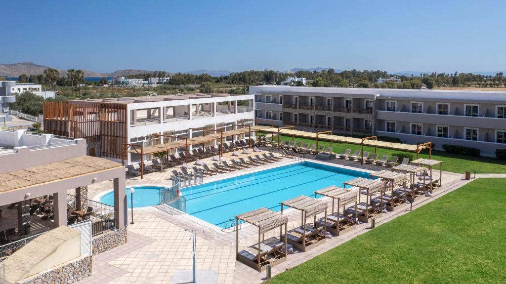 Bazén v ubytování Aegean Bay Hotel nebo v jeho okolí