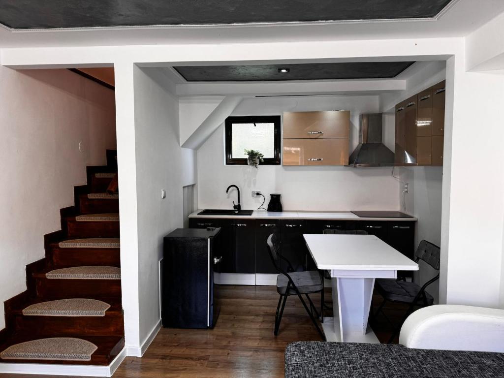 Η κουζίνα ή μικρή κουζίνα στο Casa TOMY