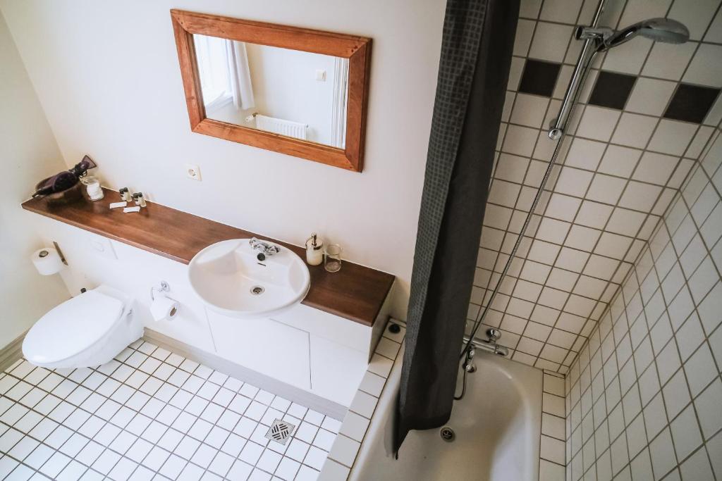 Un baño de Bankinn - Hotel by Aldan