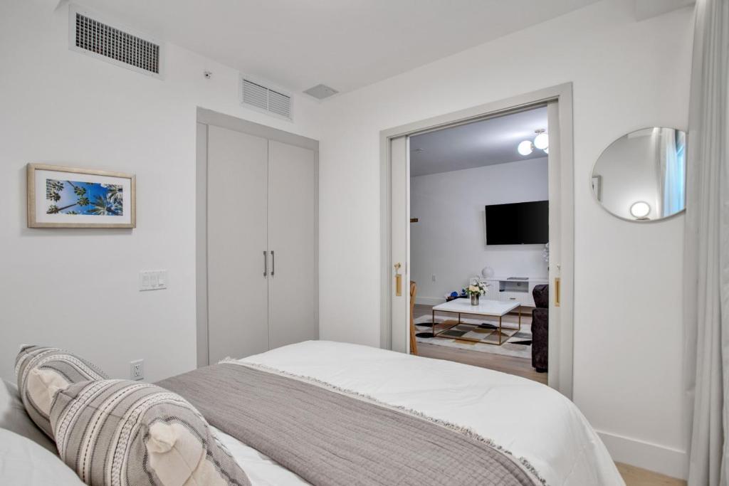 TV a/nebo společenská místnost v ubytování Vonder Miami Beach - Unit 4
