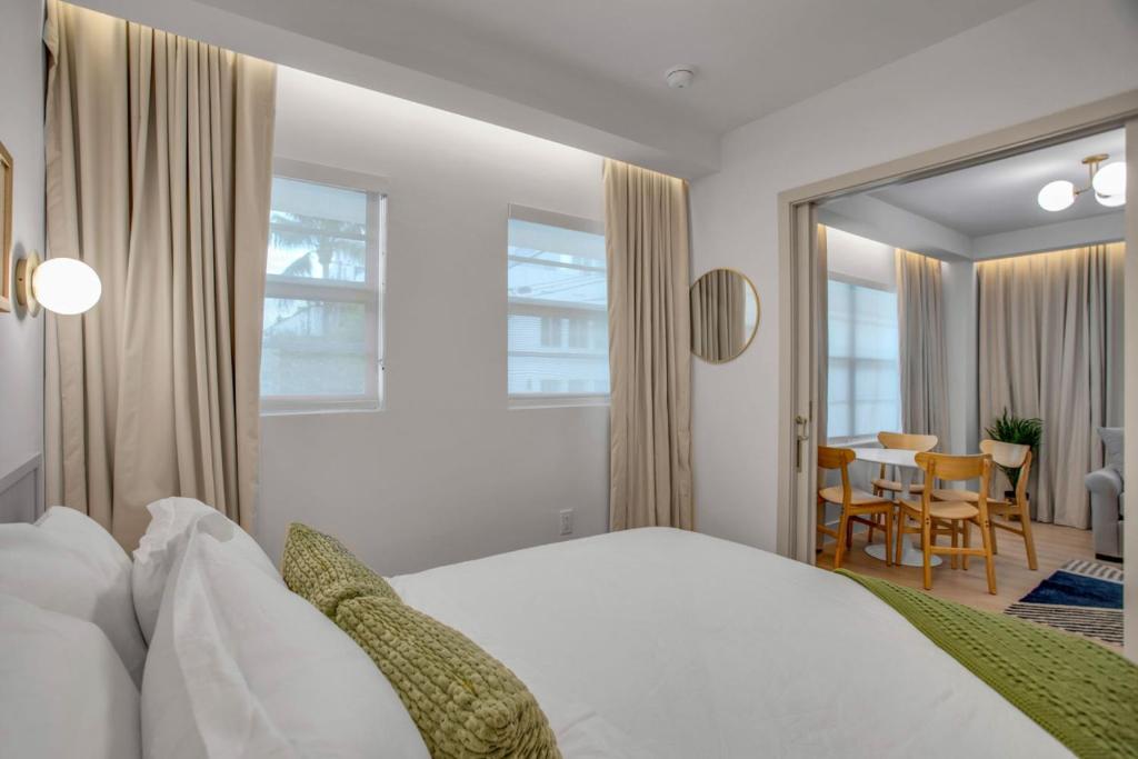 Postel nebo postele na pokoji v ubytování Vonder Miami Beach - Unit 5