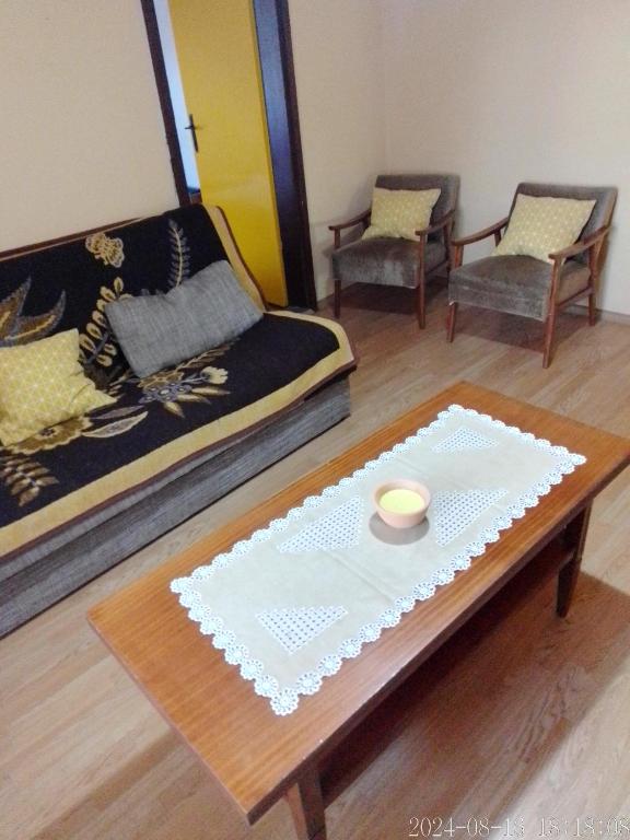 Posezení v ubytování Rustic Haus Pivon
