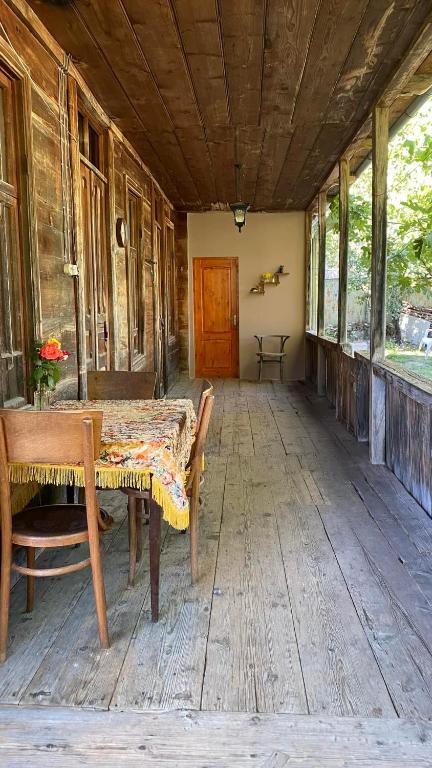 Balkón nebo terasa v ubytování guest house zizi