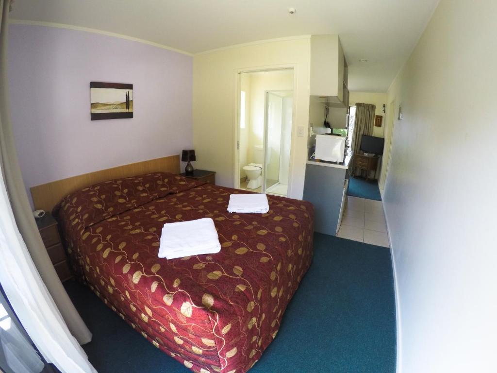 
Basic Double Room
