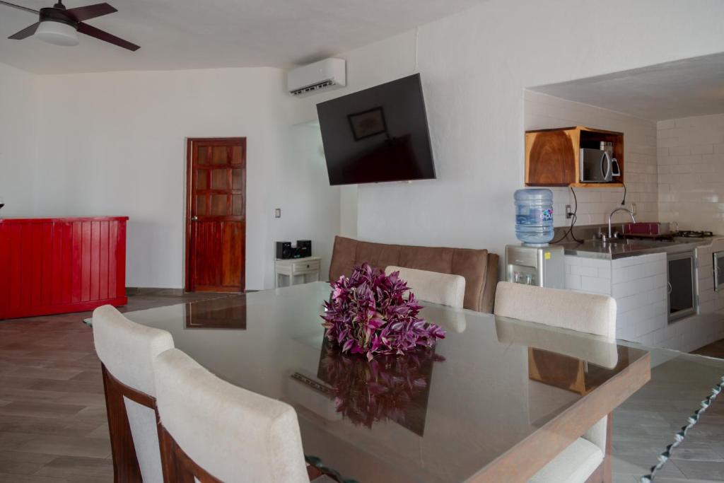 Kuchyň nebo kuchyňský kout v ubytování Hotel Amaca Puerto Vallarta - Adults Only