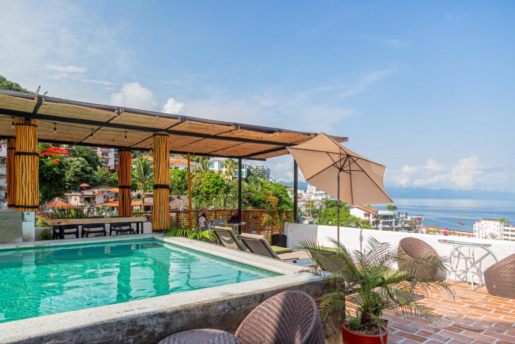 Bazén v ubytování Hotel Amaca Puerto Vallarta - Adults Only nebo v jeho okolí