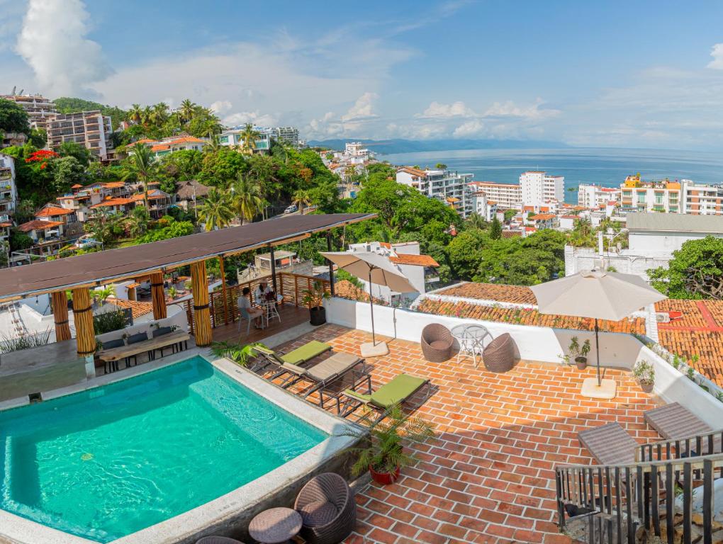 Bazén v ubytování Hotel Amaca Puerto Vallarta - Adults Only nebo v jeho okolí