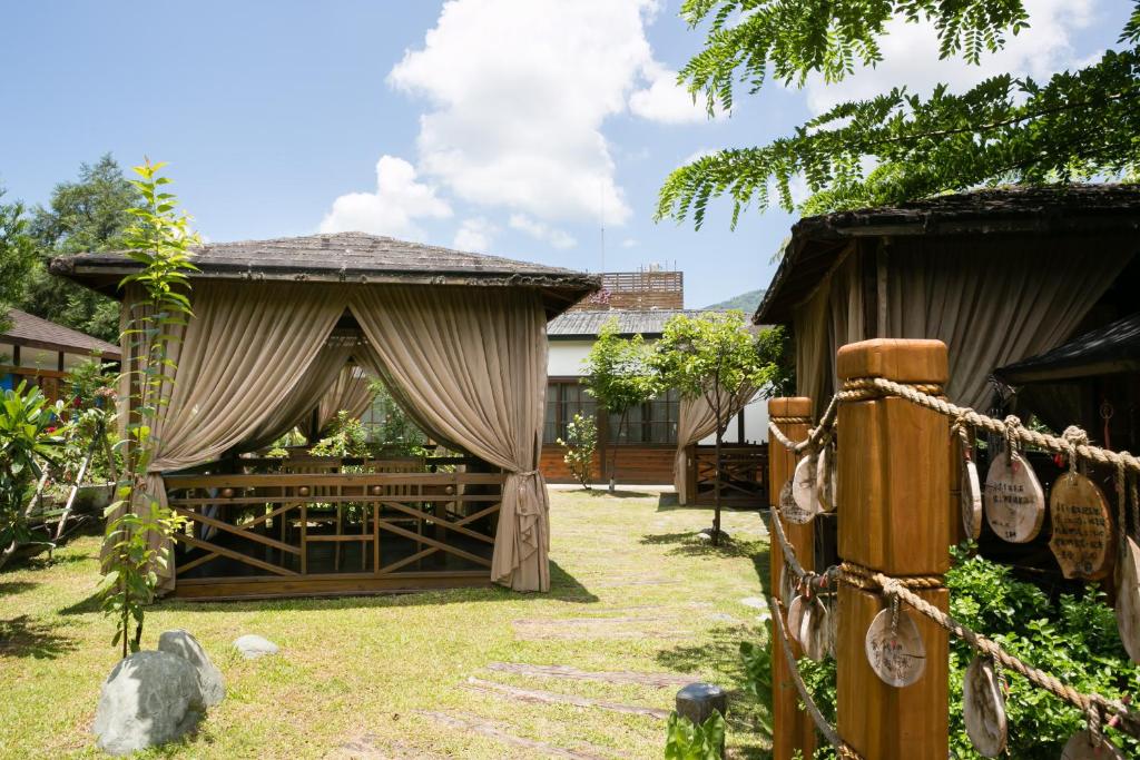 Zahrada ubytování Grand Orchid Resort Villa