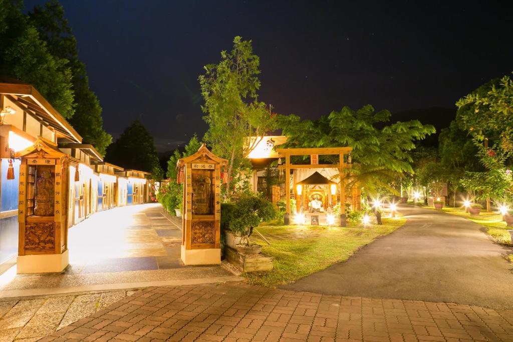 Zahrada ubytování Grand Orchid Resort Villa