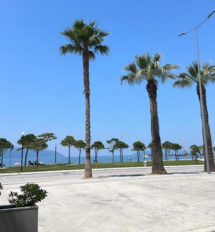 Lungomare Apartment
