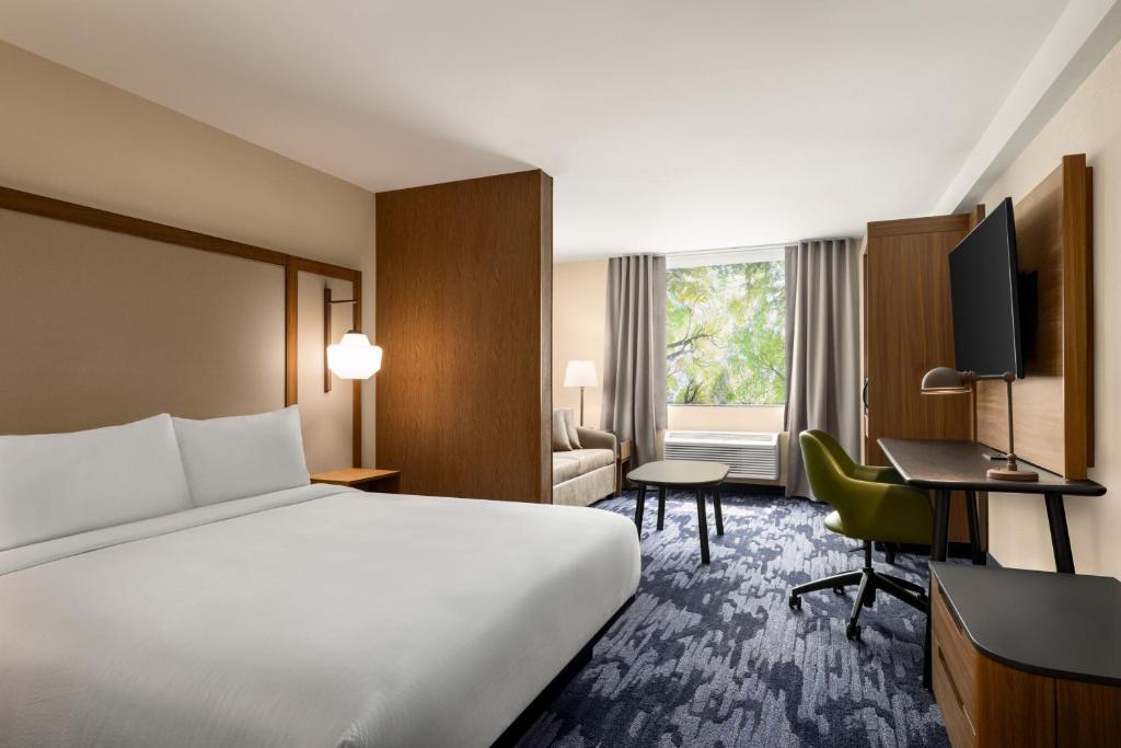 Fairfield by Marriott Inn & Suites Madison South - 