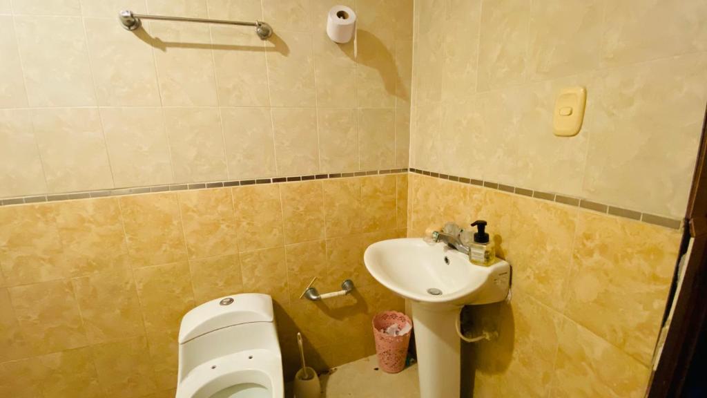 Koupelna v ubytování La Magdalena Hostel