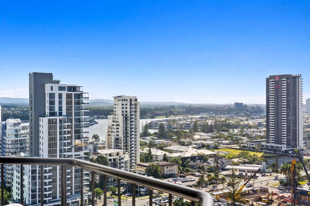 Mantra On View 18th Floor Beachside With Spa - Resim 12