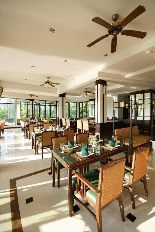 Restaurace v ubytování Palm Paradise, Aonang Resort