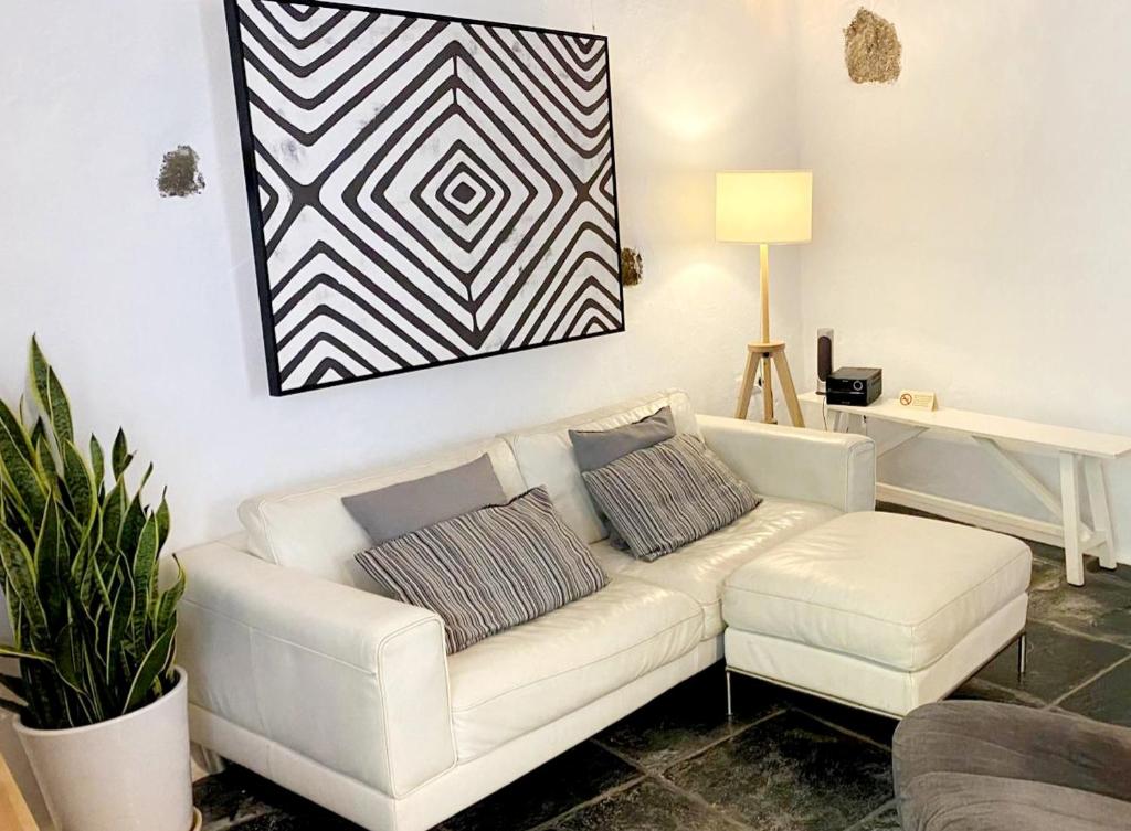Luana House - Housity