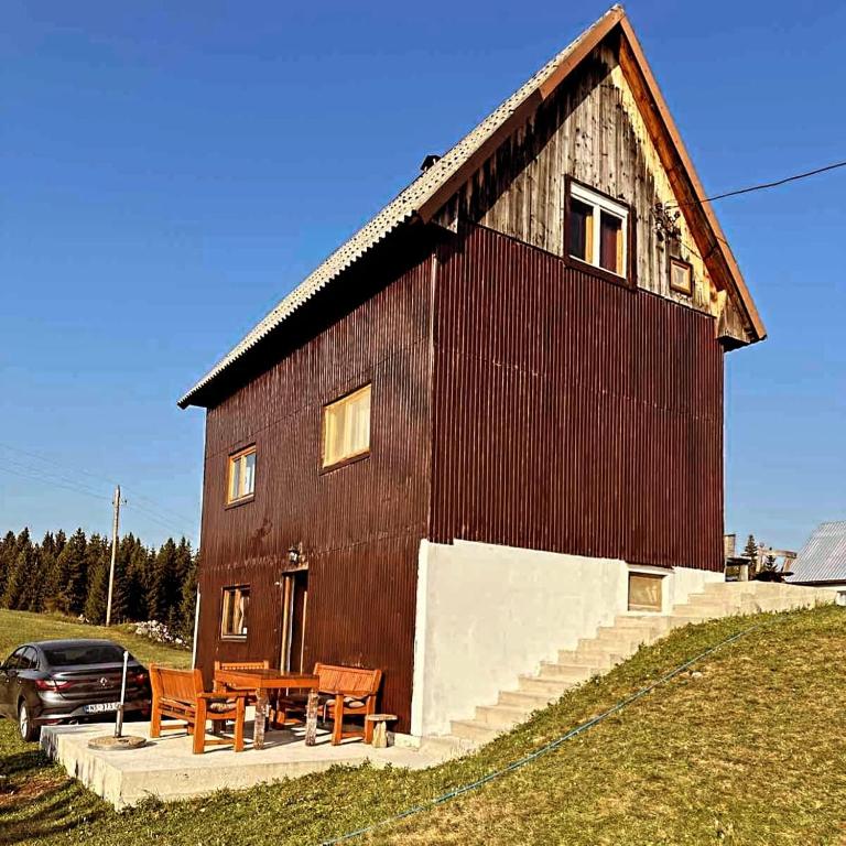 Budova, kde se the country house nachází
