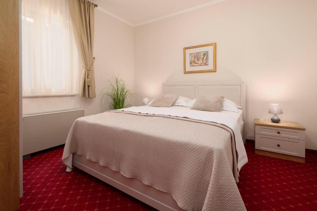Gallery image of ApartHotel Villa Mozart in Podgora