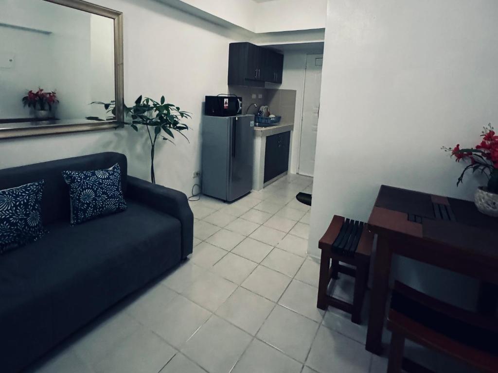 Η κουζίνα ή μικρή κουζίνα στο Tagaytay Deluxe Budget Room For 24 Hours