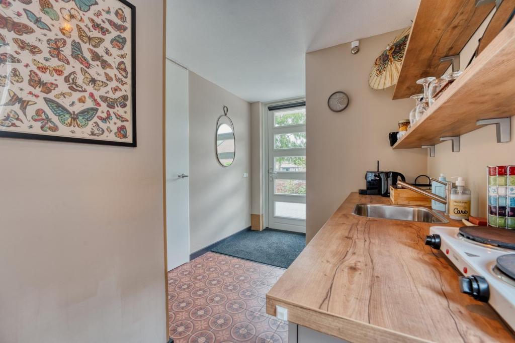 Appartement YCW 'Papillon' - Triple Room With Private Bathroom