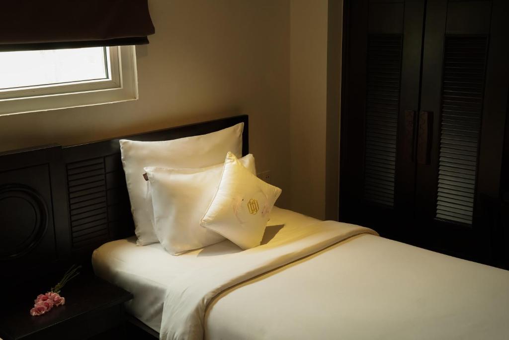 Phòng Premier 2 Giường Đơn có minibar miễn phí