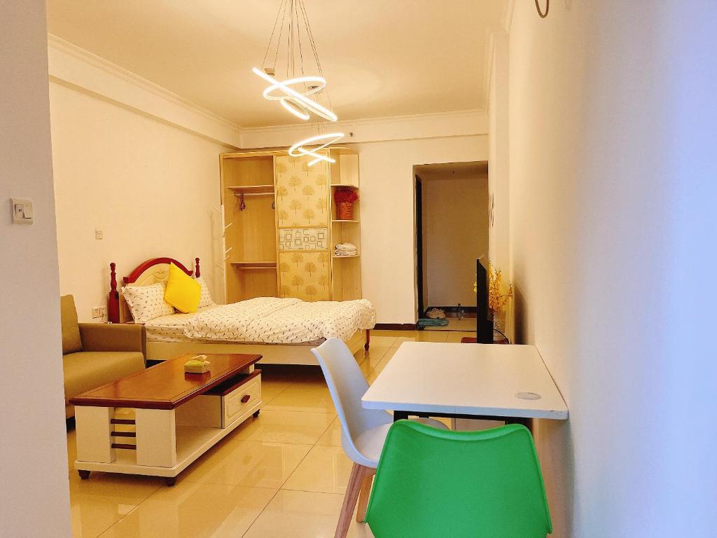 Postel nebo postele na pokoji v ubytování Lan House Youth Apartment