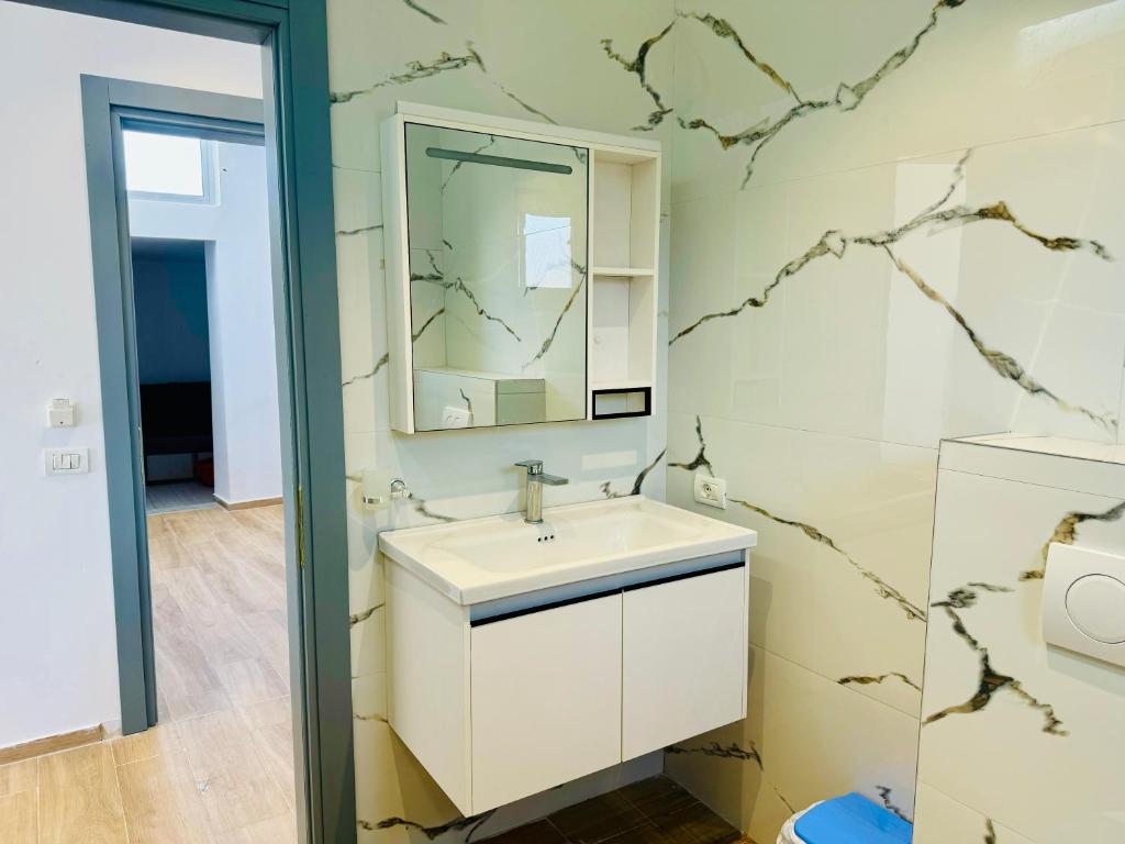 Koupelna v ubytování Petros rooms