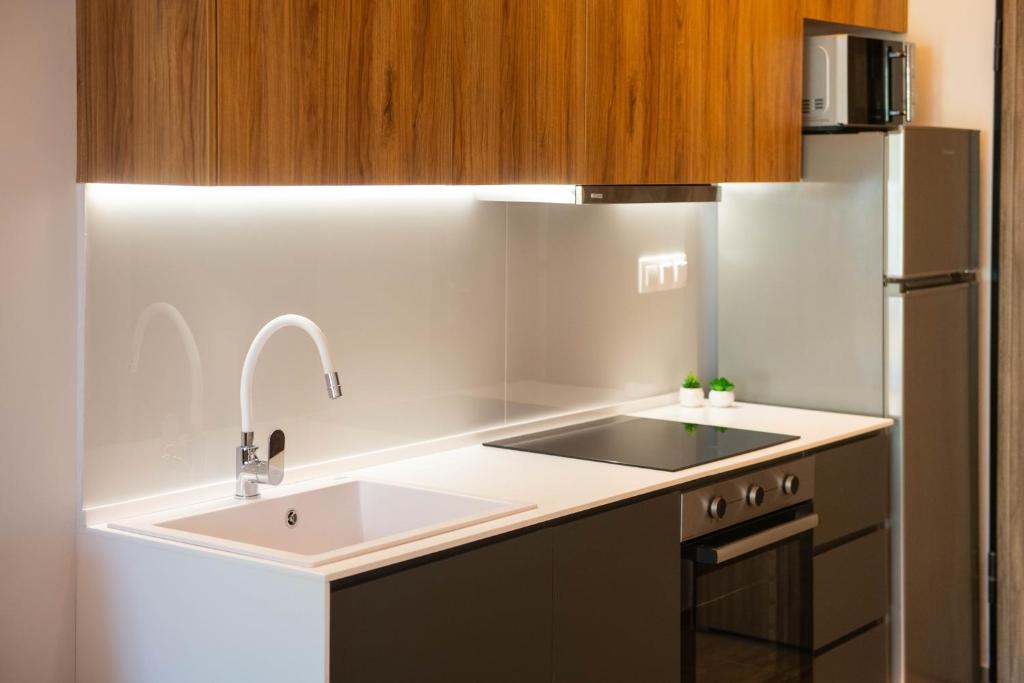 SKIA luxury living above the walls - 8