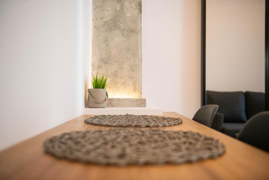 SKIA luxury living above the walls - 11