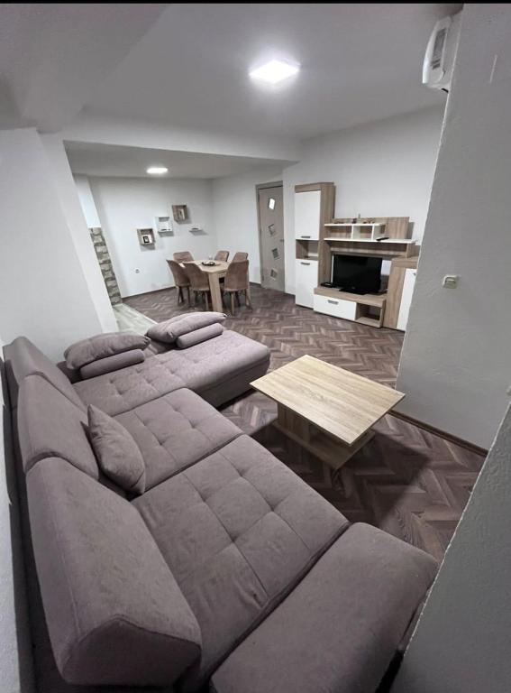 Ruang duduk di Eva apartment 2