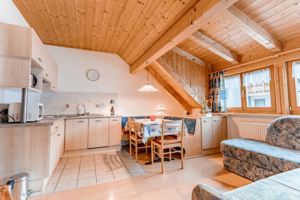 Kuchnia lub aneks kuchenny w obiekcie Residence Villa Toni