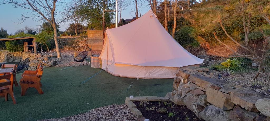 Zahrada ubytování Fairy Fort at Rosemount Glamping