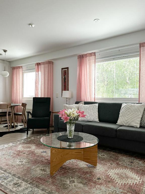 Peaceful apartment in city photo