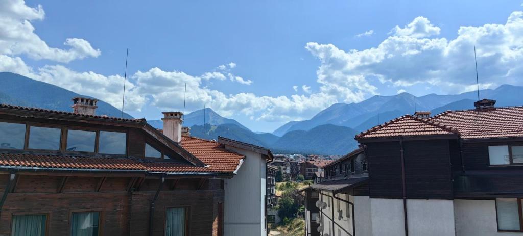 Nespecifikovaný výhled na hory nebo výhled na hory při pohledu z apartmánu