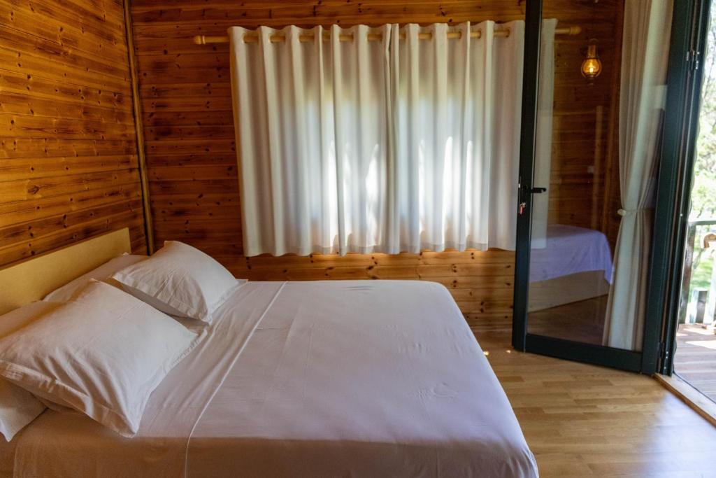 Kazerma e Cerenit - Chalet