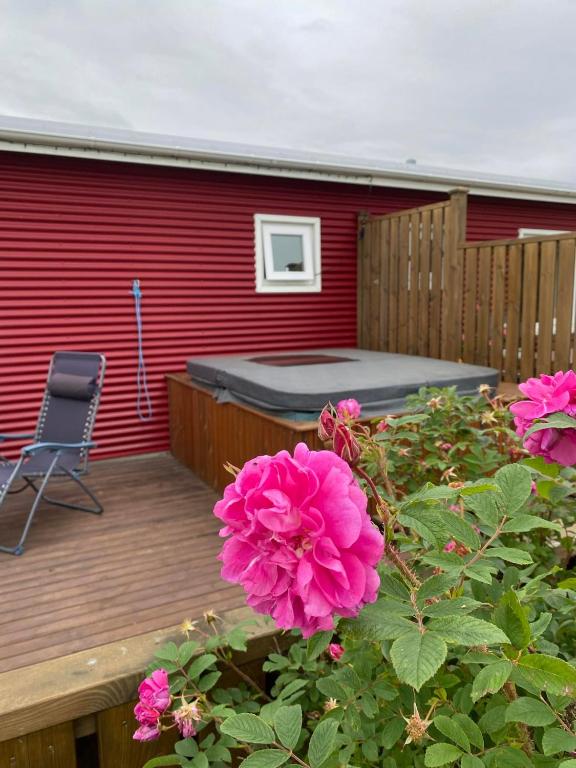 Zahrada ubytování Norðurhof 5 845 Flúðir with private hot tube