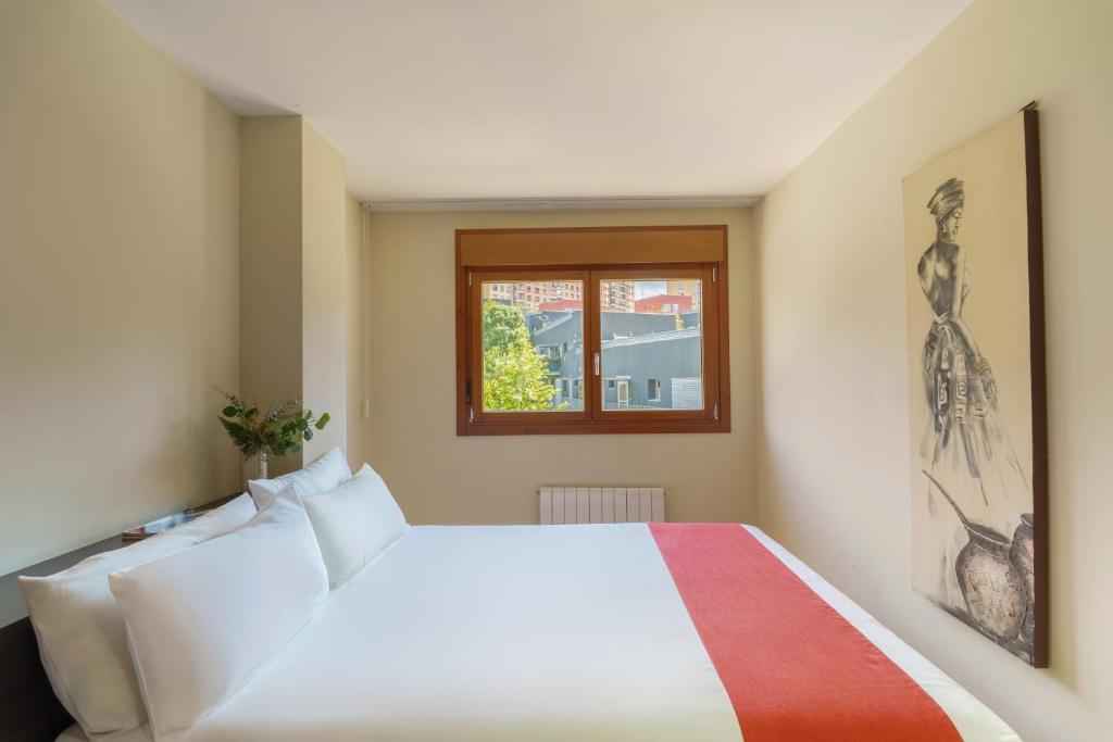 Spirit Apartamentos Atxuri - Resim 18