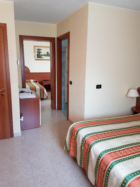 Ponte Nuovo - Chambre Triple Confort Avec Douche